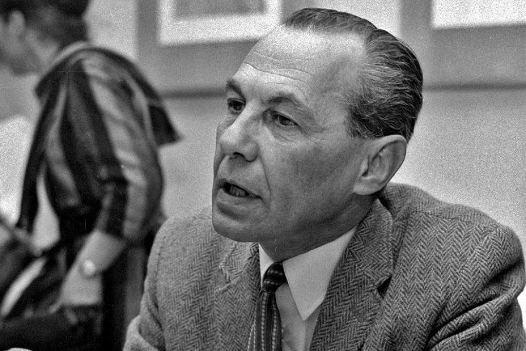 Diplomat a germanista Eduard Goldstücker (1913 – 2000)