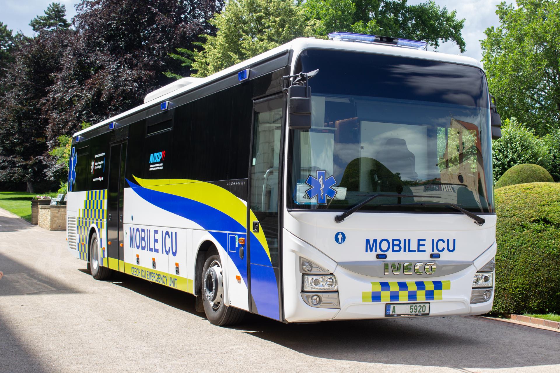 Česko pošle na Ukrajinu autobus, ktorý funguje ako mobilná nemocnica