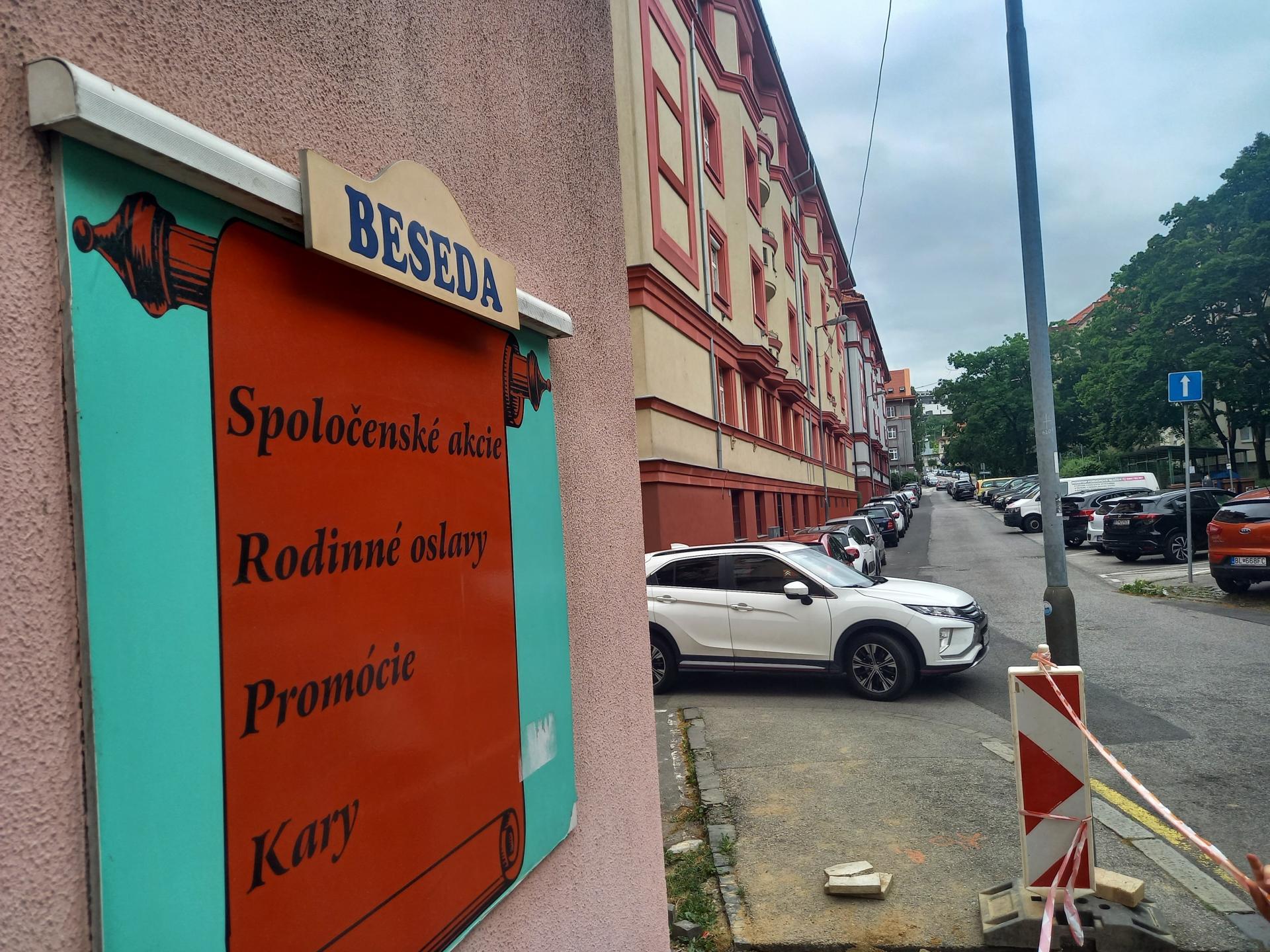 Klenot medzi reštauráciami v Bratislave padol a je na predaj. Legenda si pamätá slávu Jurkoviča aj Žbirku