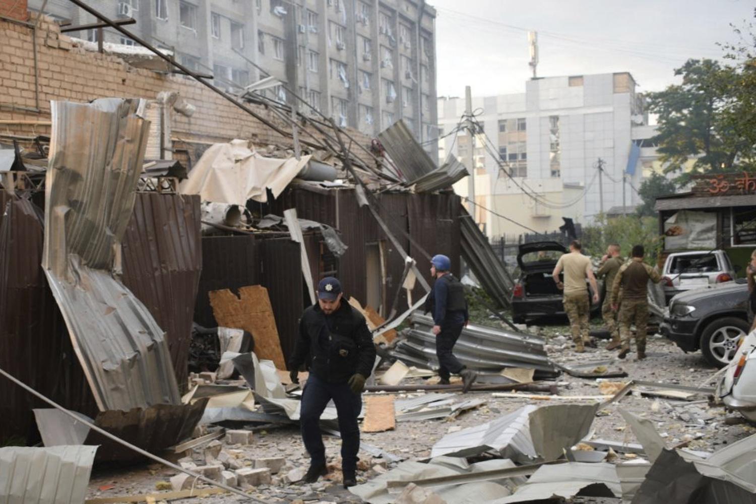 Útok na Kramatorsk si dokopy vyžiadal dvanásť obetí. Poslednú našli pod troskami dnes ráno