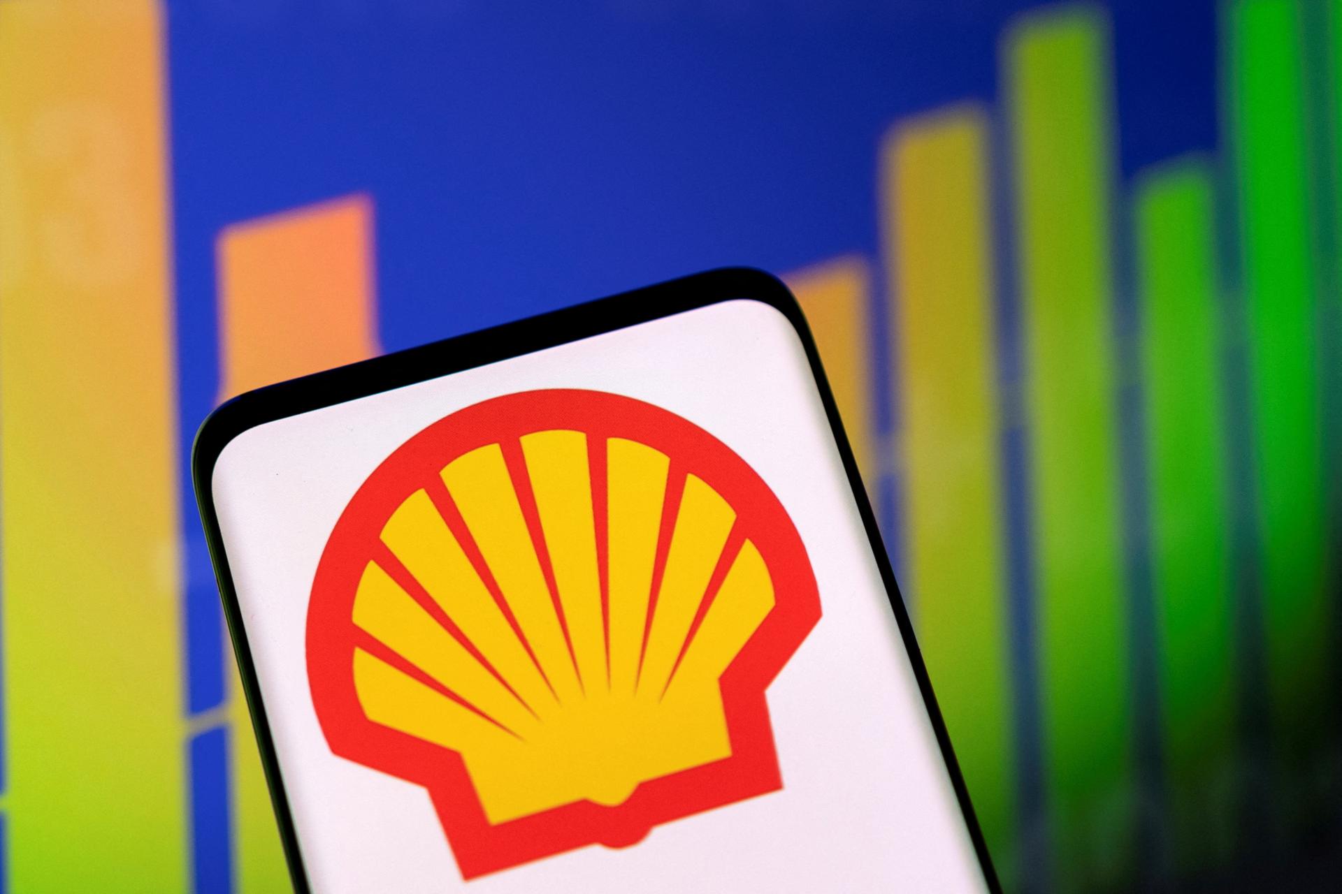 Shell ďalej obchoduje s ruským plynom, hoci sľúbil odchod z ruského trhu