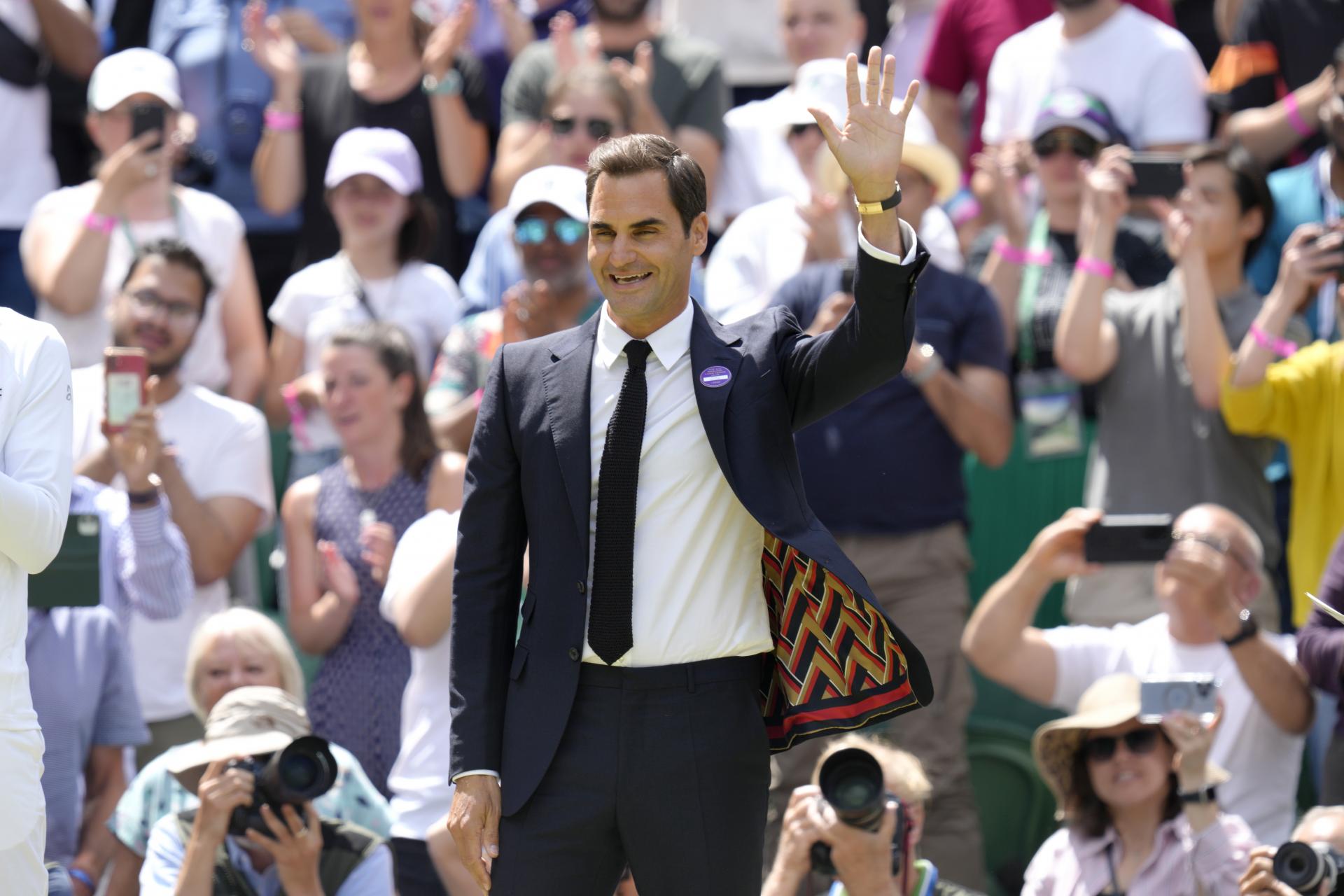 Organizátori Wimbledonu ocenia Federera za jeho osem titulov vo dvojhre