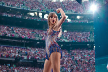Taylor Swift svojim celosvetovým turné zarobí stovky miliónov.