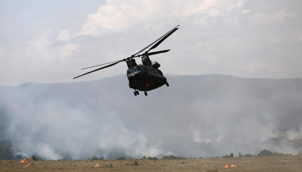 Vrtuľník CH-47 Chinook. FOTO: Reuters
