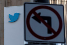 Počet používateľov Twittera sa pohybuje okolo 364 miliónov. FOTO: REUTERS