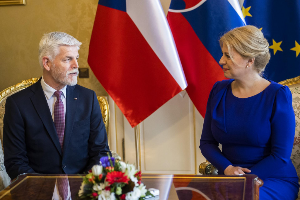 Slovenská prezidentka Zuzana Čaputová a český prezident Petr Pavel. FOTO: TASR/Jaroslav Novák