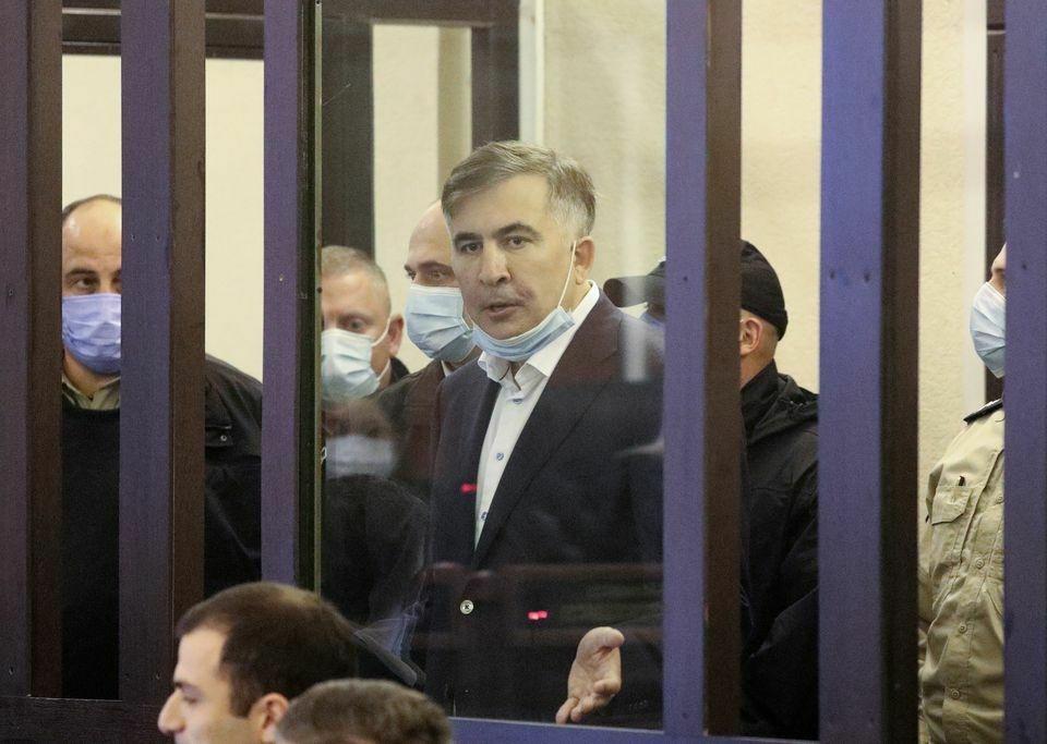 Bývalého gruzínskeho prezidenta Saakašviliho vyšetruje tím poľských lekárov. Tvrdí, že bol otrávený