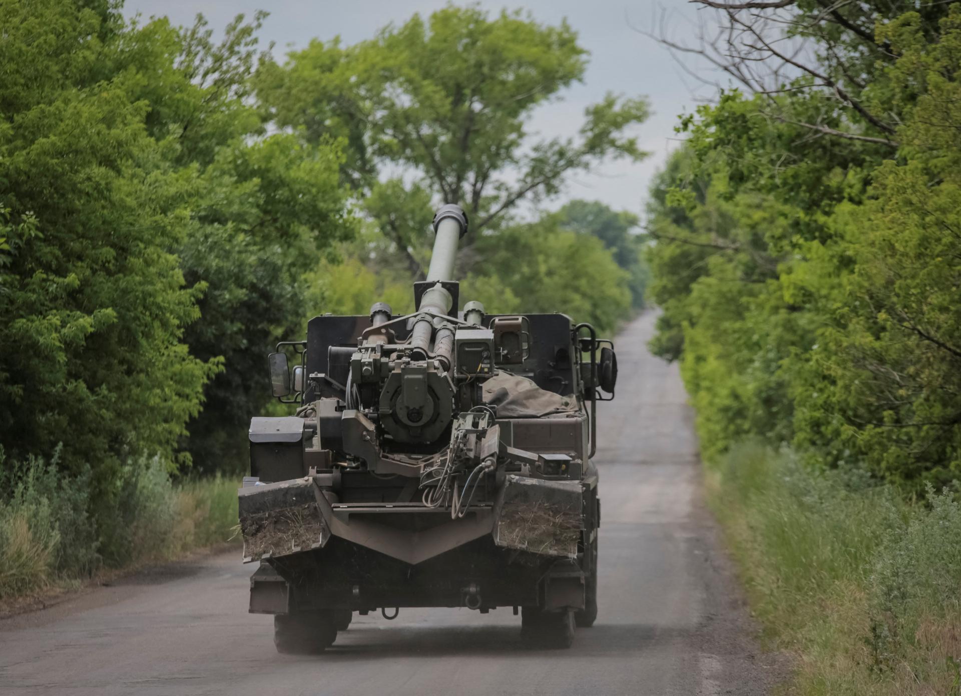 Pri nálete v Tokmaku zahynulo do dvesto ruských vojakov, tvrdí ukrajinský primátor