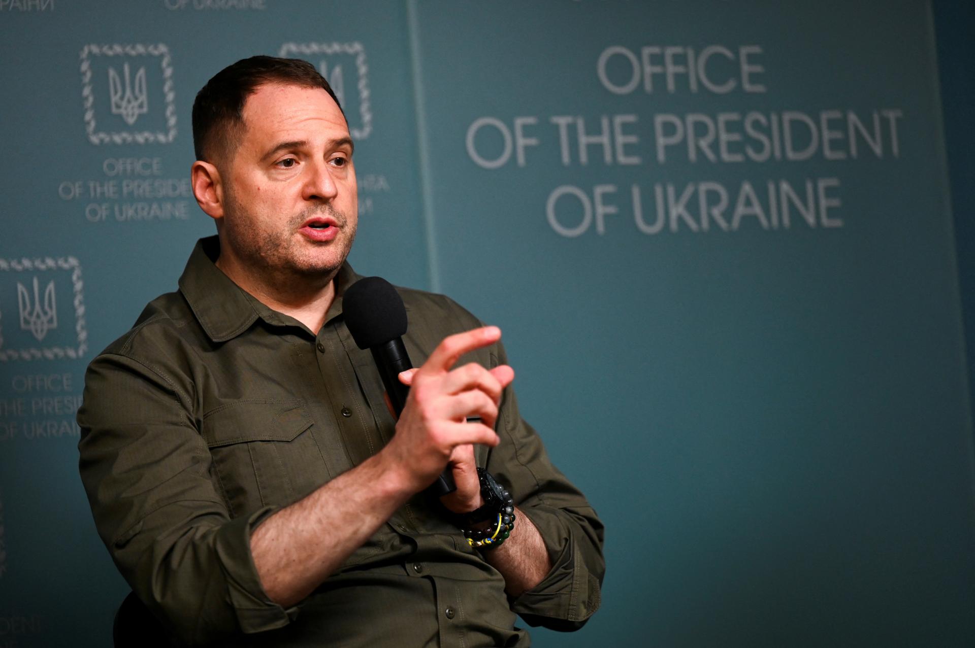 Ukrajina nebude s Ruskom rokovať, kým nestiahne vojakov z jej územia, hovorí šéf Zelenského kancelárie