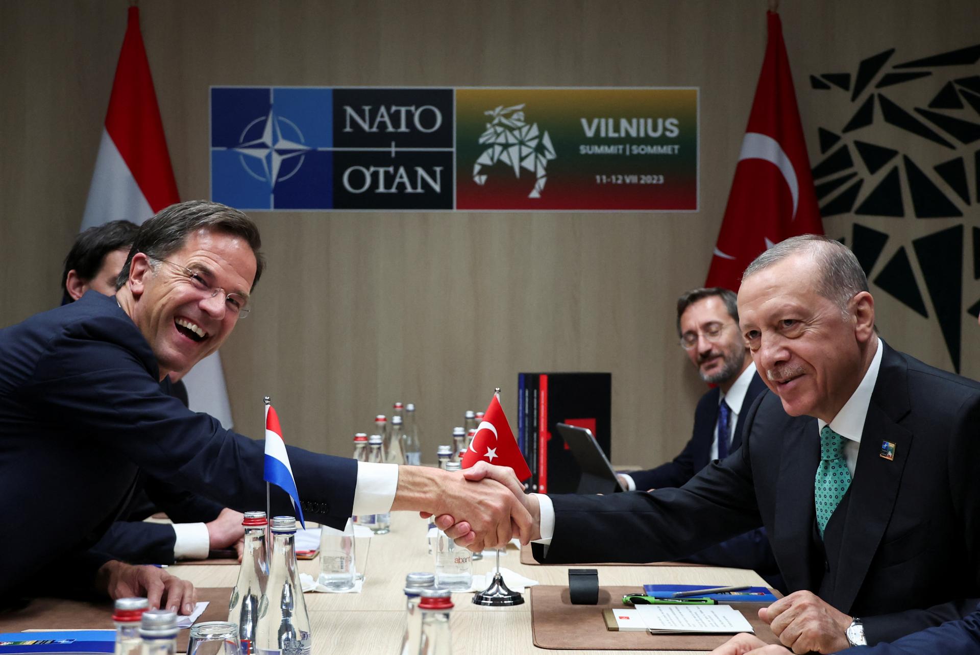 Hazardný hráč Erdogan. Riskantná hra s NATO a Putinom mu zatiaľ vychádza, staré krivdy sú odpustené