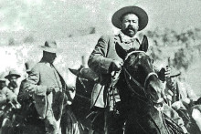 Mexický revolucionár Francisco „Pancho“ Villa (1878 – 1923)