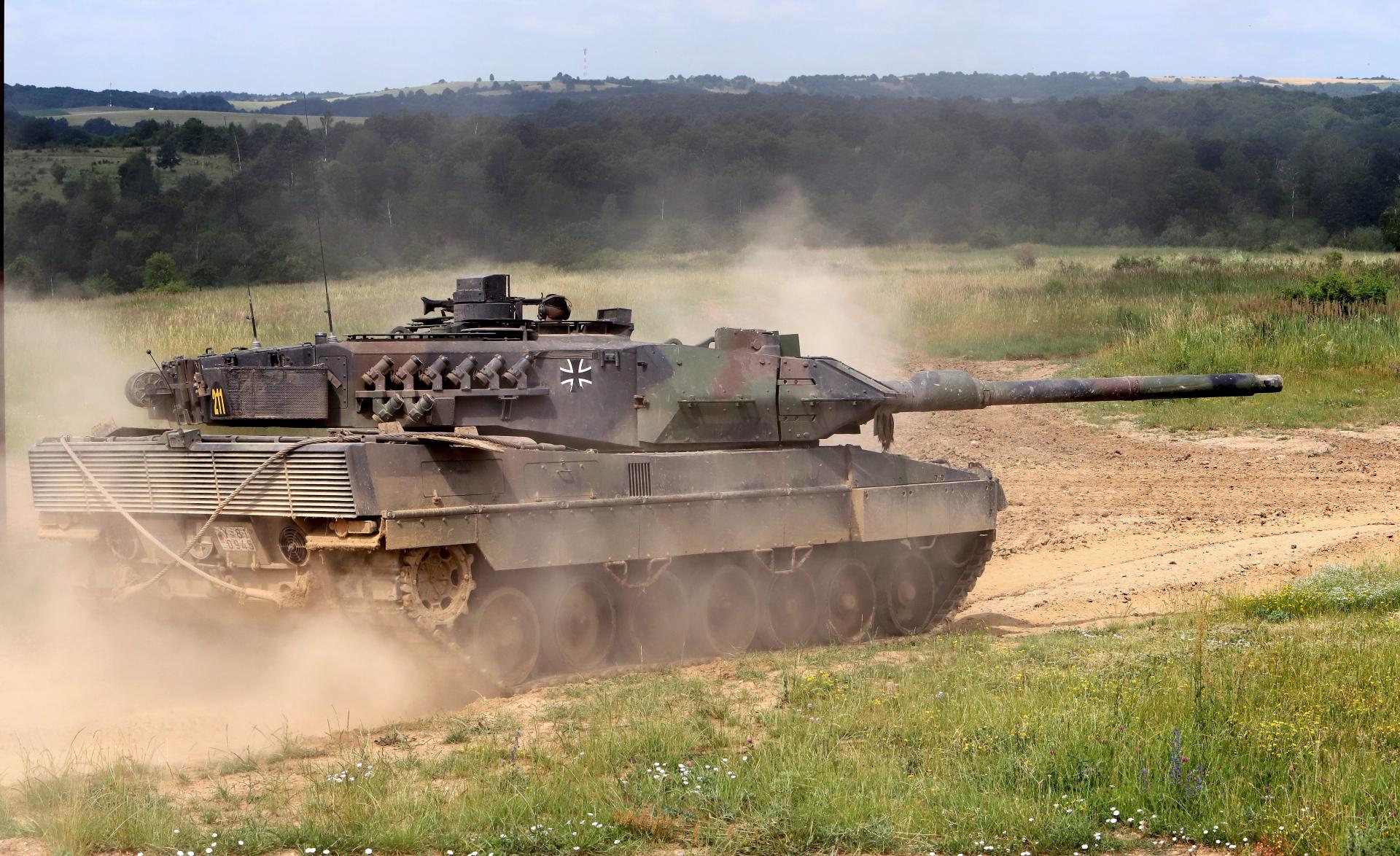 Die Tschechische Republik plant den Erwerb von 77 deutschen Leopard 2A8-Panzern.  Pistorius nannte dies einen Meilenstein