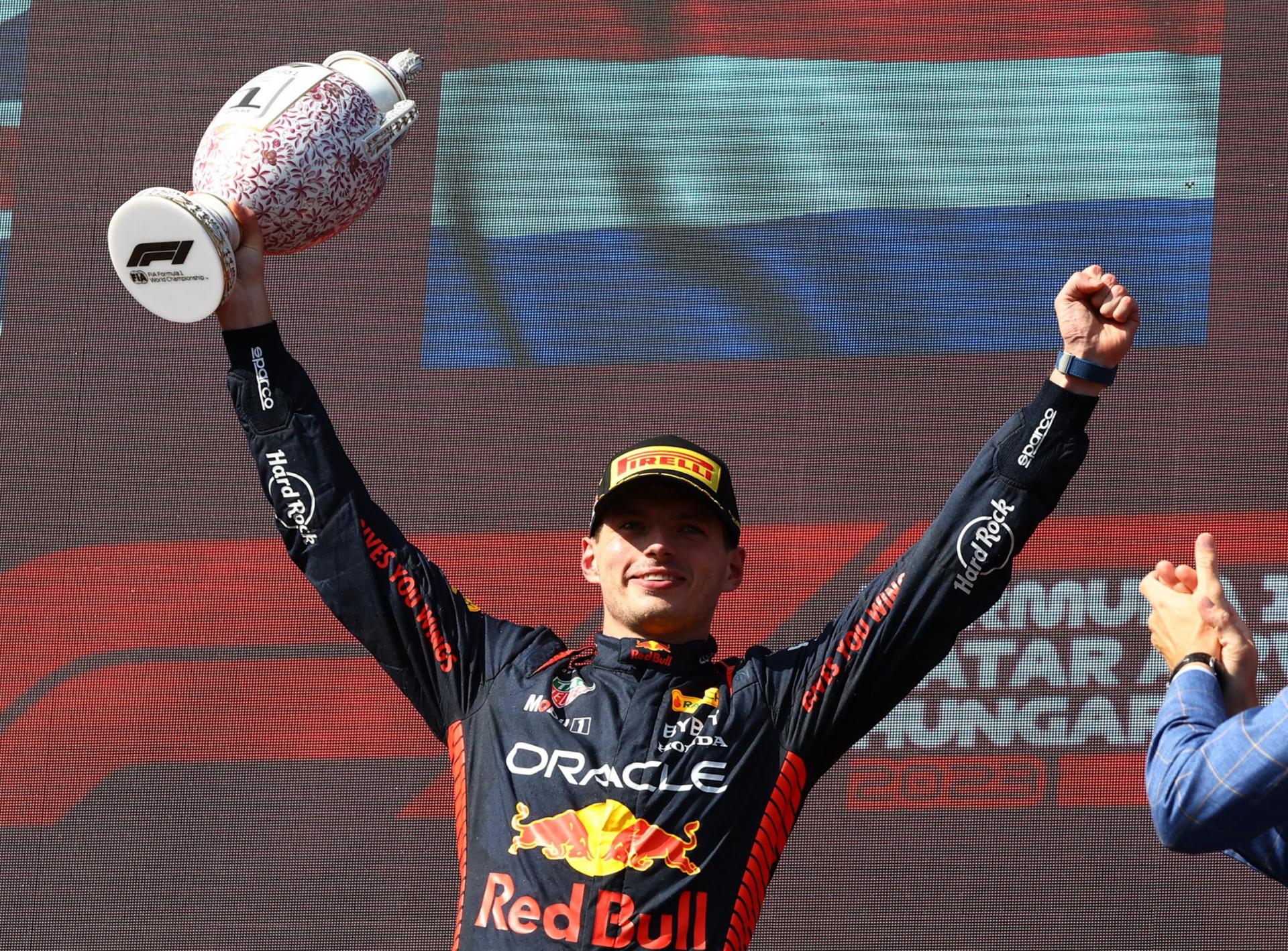Verstappen dosiahol na Veľkej cene Maďarska F1 siedme víťazstvo za sebou