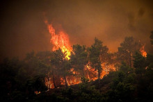 Požiar na Rodose. FOTO: Reuters