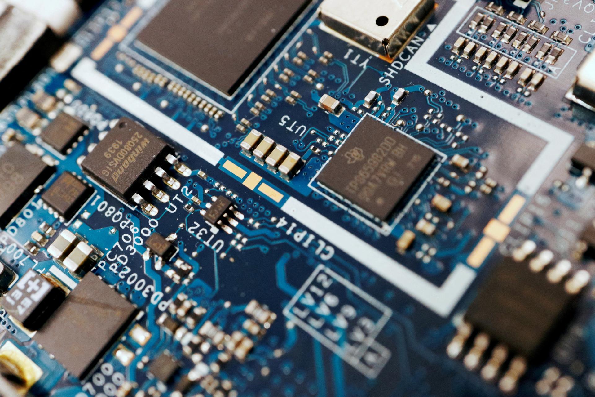 Nemecká vláda vyčlení 20 miliárd eur na podporu miestnej výroby čipov