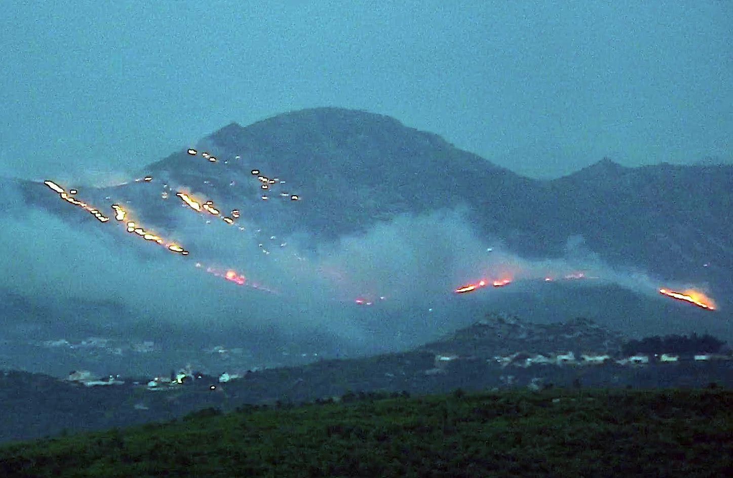Neďaleko Dubrovníka v Chorvátsku sa šíria prírodné požiare