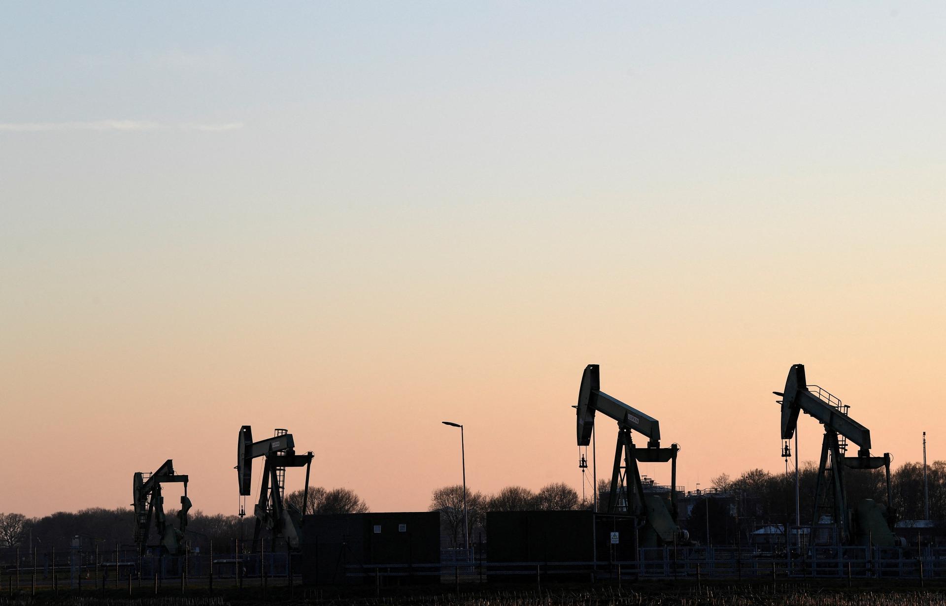Ceny ropy rastú, trhy sa obávajú prerušenia dodávok