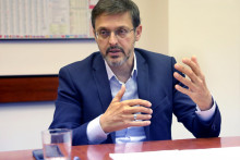 Predseda Úradu pre reguláciu sieťových odvetví.Andrej Juris. FOTO: HN/Pavol Funtál