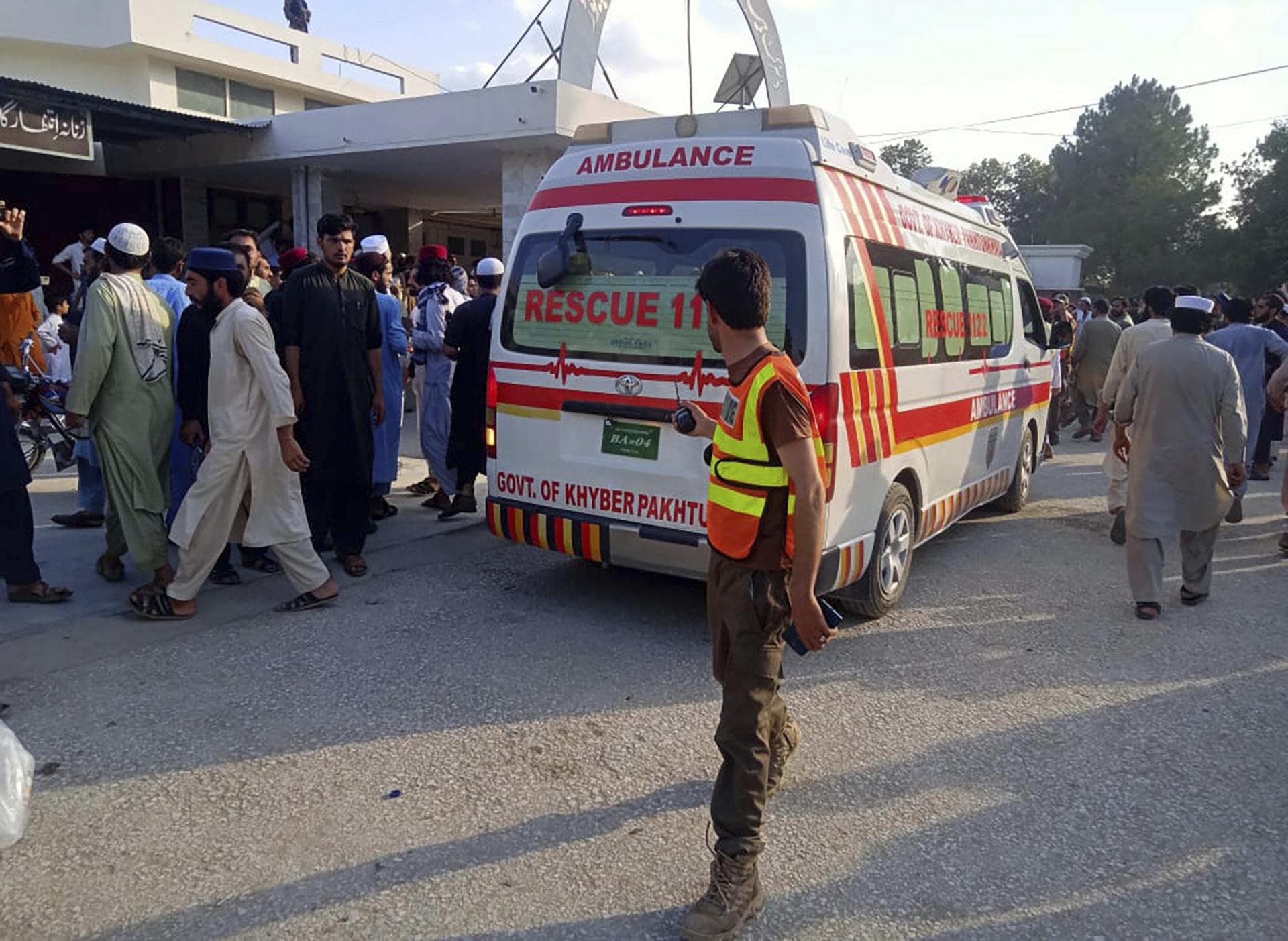 Výbuch bomby v Pakistane si vyžiadal najmenej 40 mŕtvych