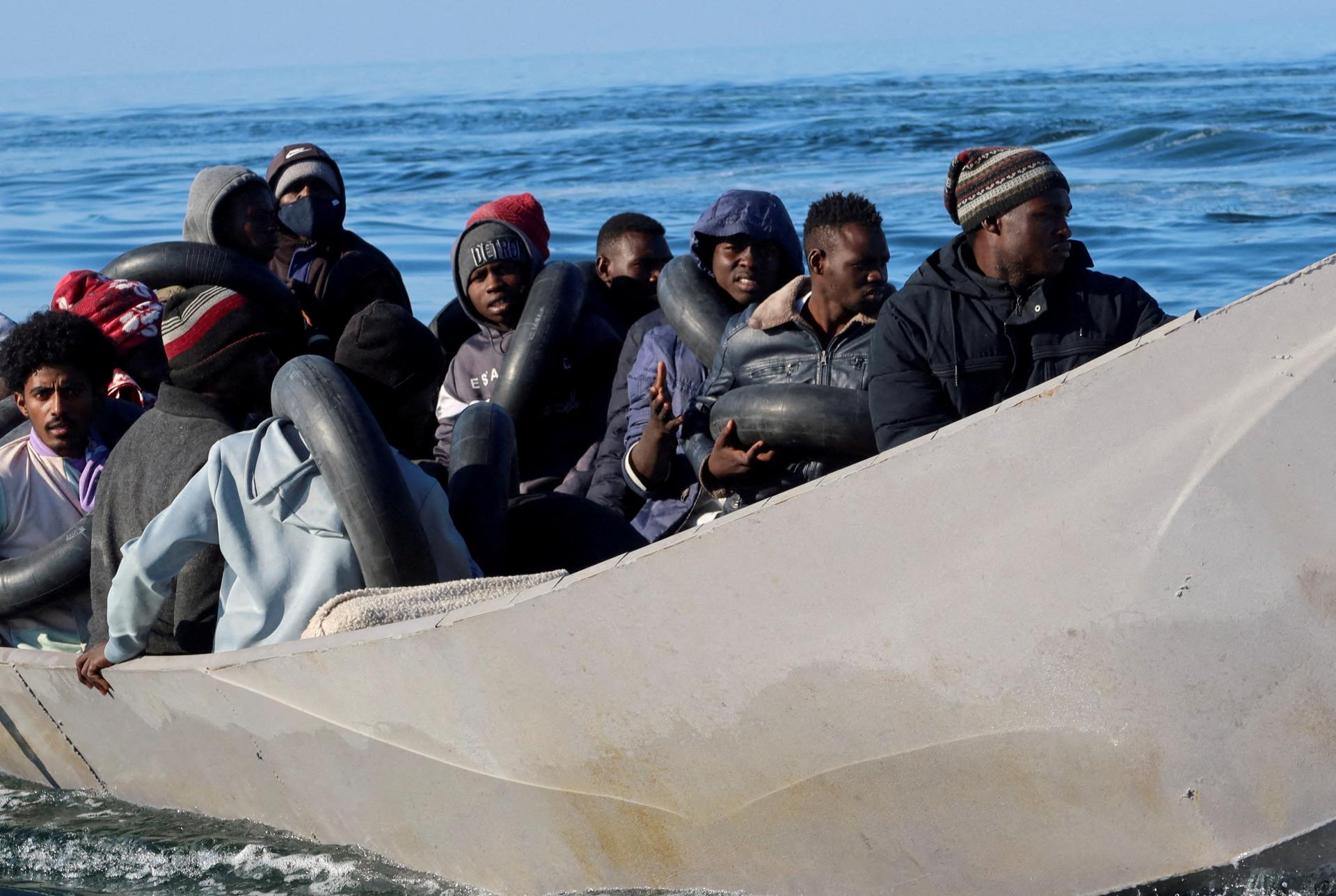 Nelegálna migrácia do Únie stúpla o desať percent, najviac frekventované sú stredomorské trasy