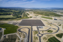 Testovacie a vývojové centrum BMW v Česku.