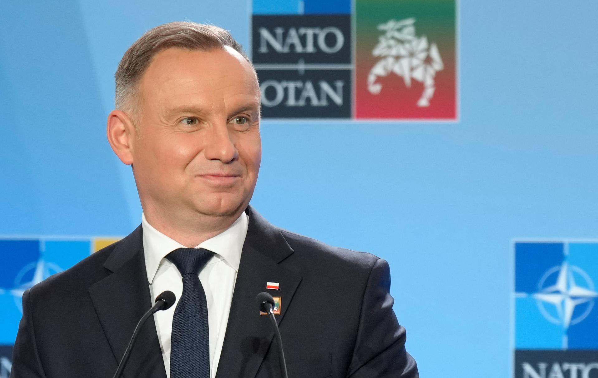 Poľský prezident Duda podpísal pozmenenú verziu zákona o ruskom vplyve, výbor bude mať menšiu moc