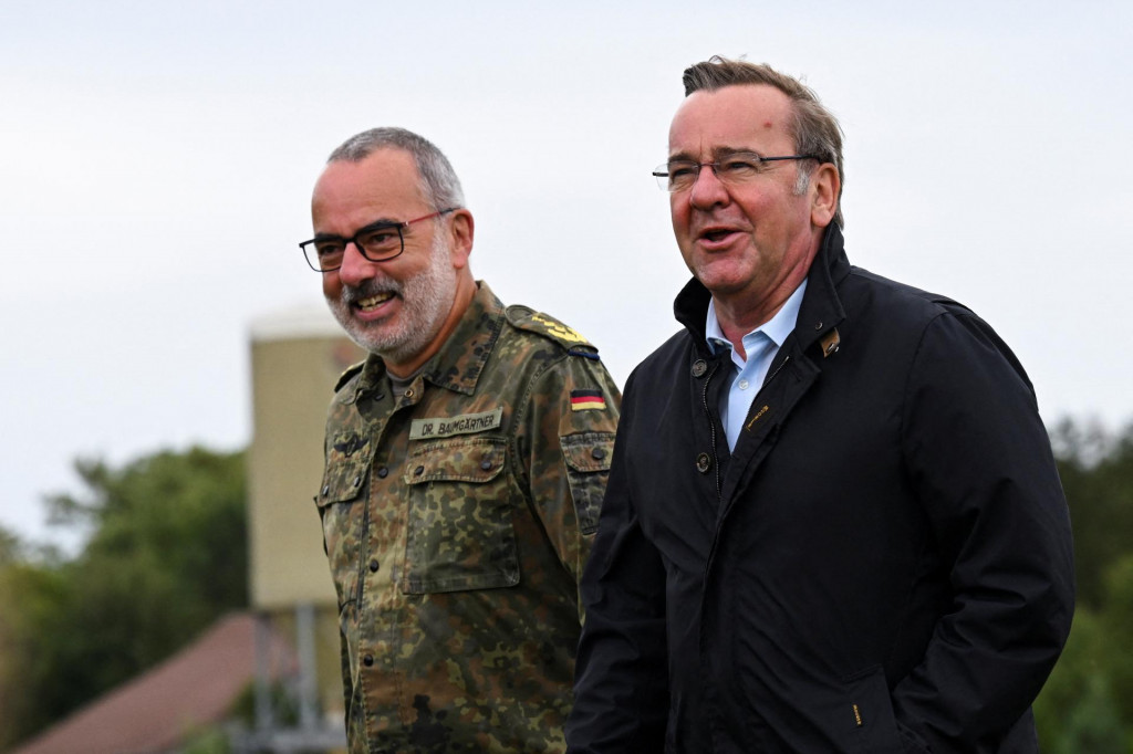 Nemecký minister obrany Boris Pistorius (vpravo). FOTO: REUTERS
