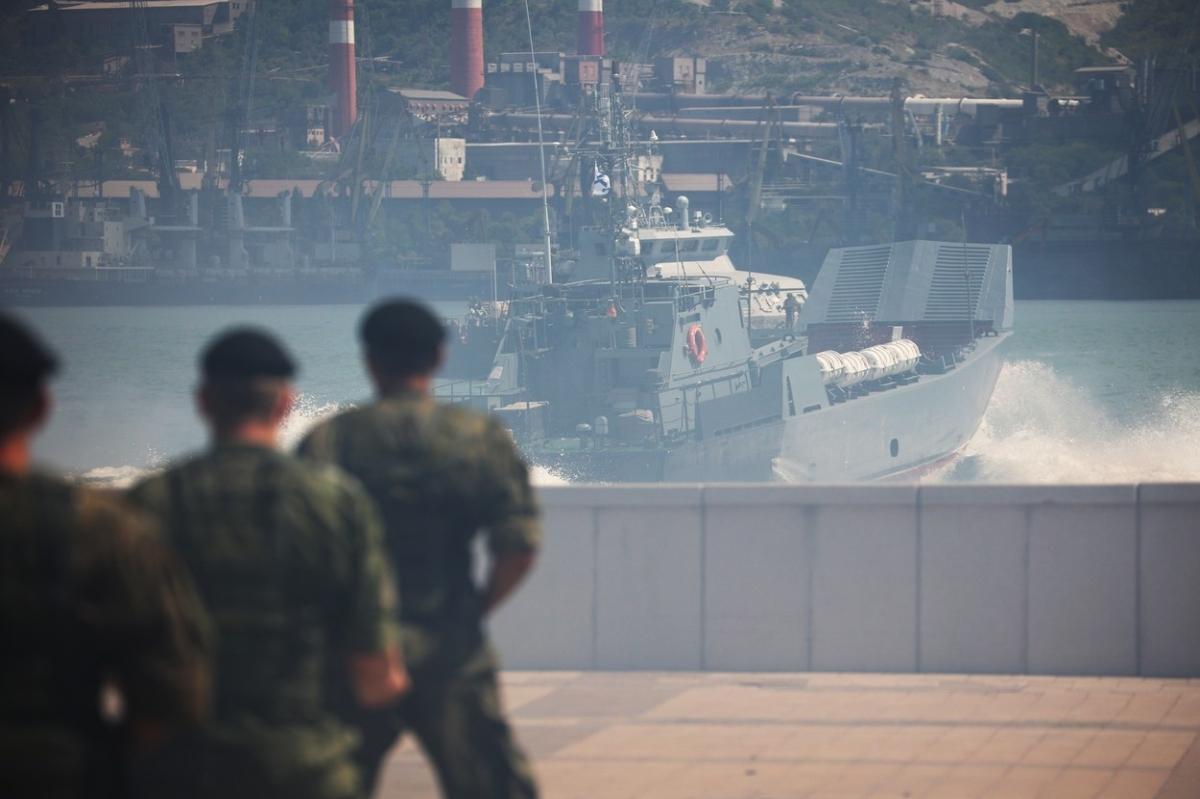 Ukrajina závažne poškodila výsadkovú loď ruskej čiernomorskej flotily, nedokáže vykonávať bojové operácie