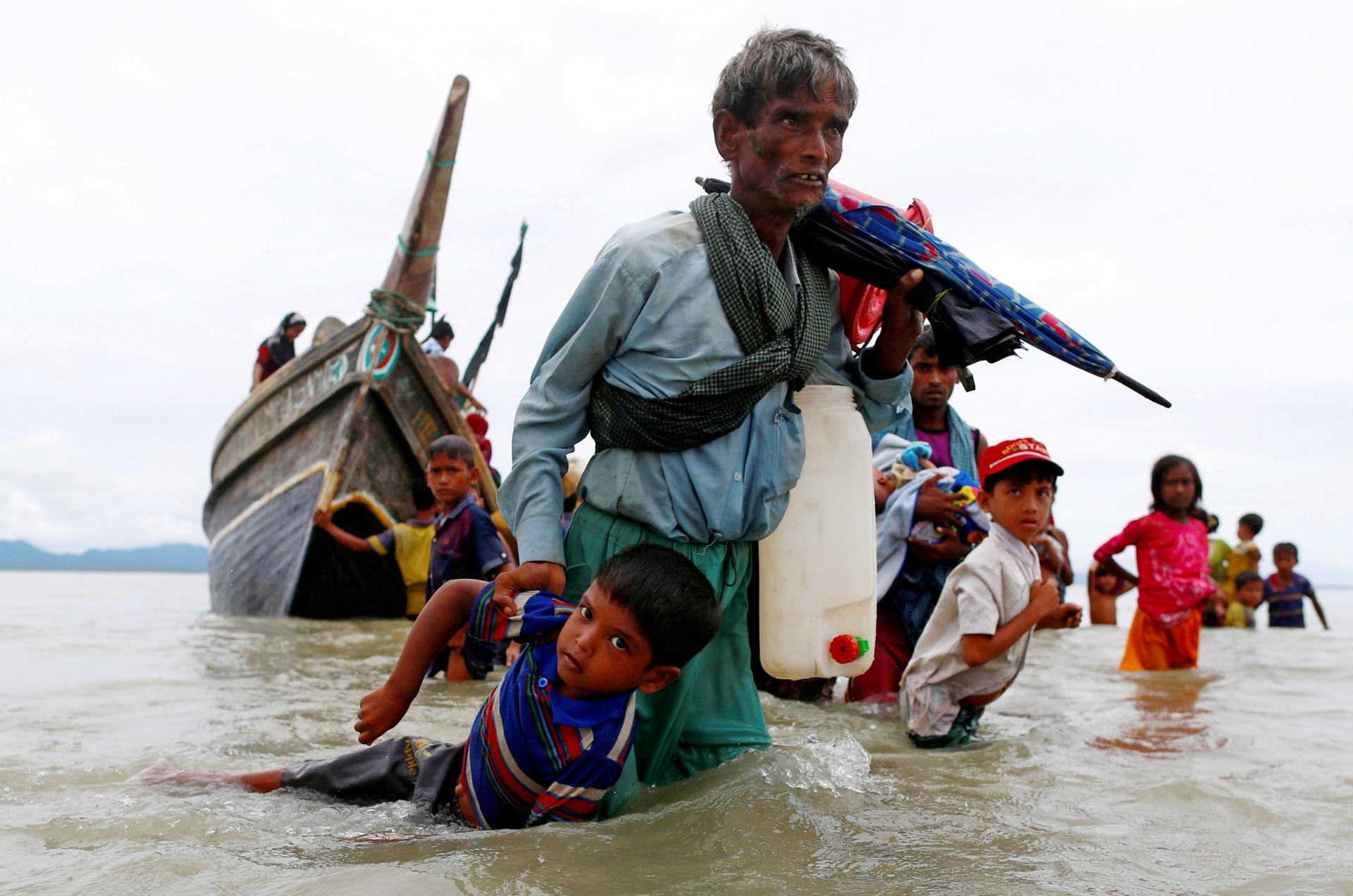 Mjanmarská vláda blokuje pomoc pre Rohingov, po devastujúcom cyklóne dobrovoľníkom nepovolili vstup