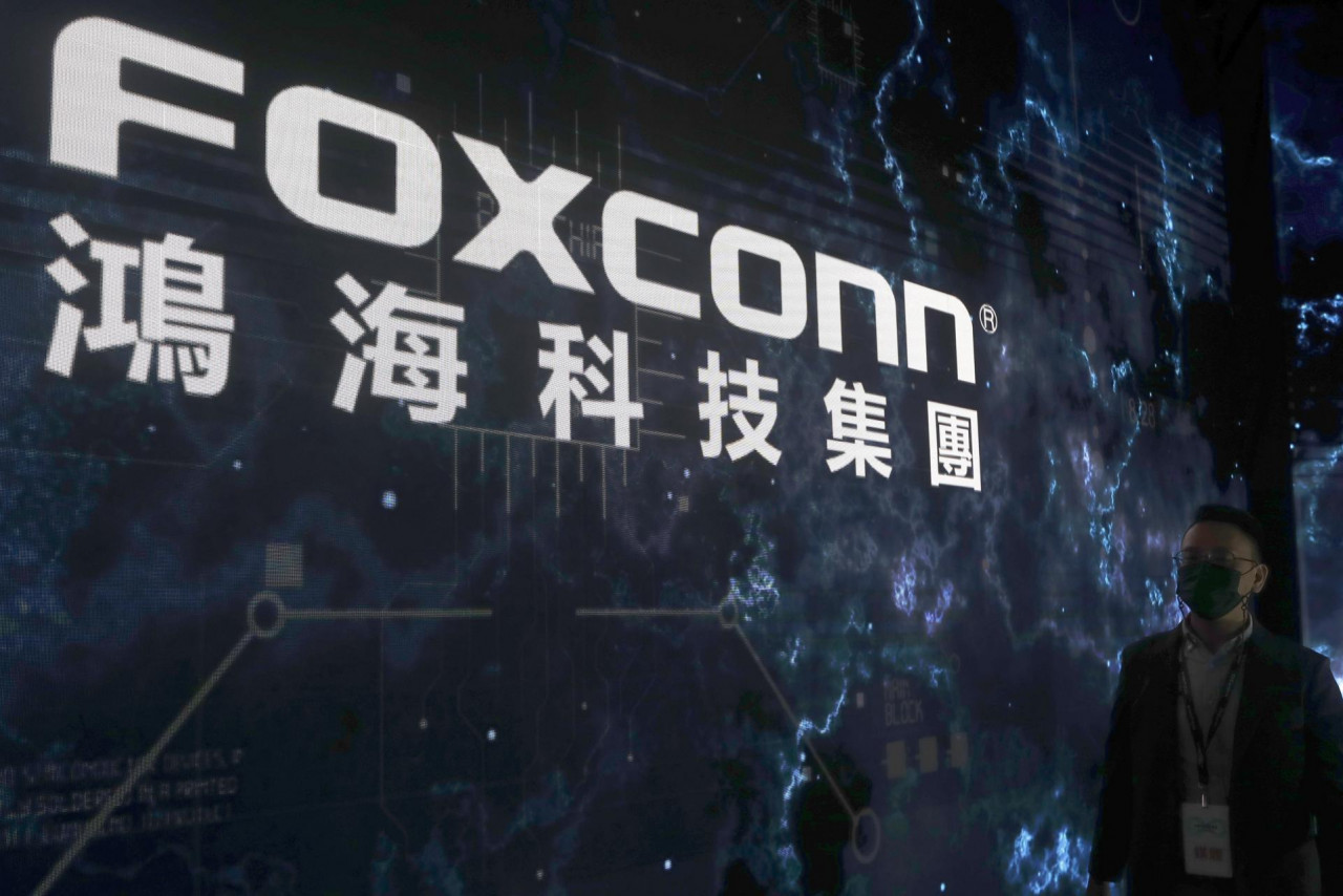 Продажи компании Foxconn в июле упали более чем на один процент в годовом исчислении