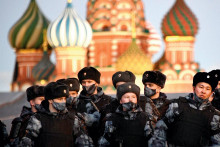 Minuloročná policajná akcia neďaleko Kremľa proti odporcom „špeciálnej vojenskej operácie“, ako Rusko svoju vojnovú agresiu nazýva. V tom čase sa ešte v Rusku zvykli konať demonštrácie. FOTO: MAFRA