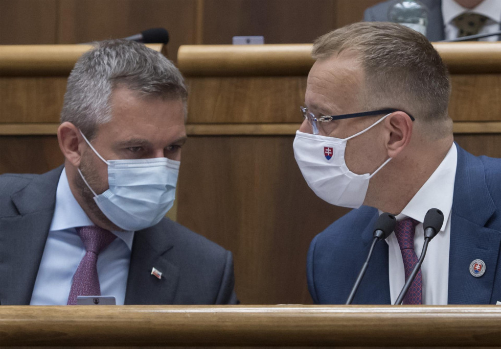 Na snímke sprava predseda NR SR Boris Kollár a podpredseda parlamentu Peter Pellegrini v Bratislave. FOTO: TASR/M. Baumann