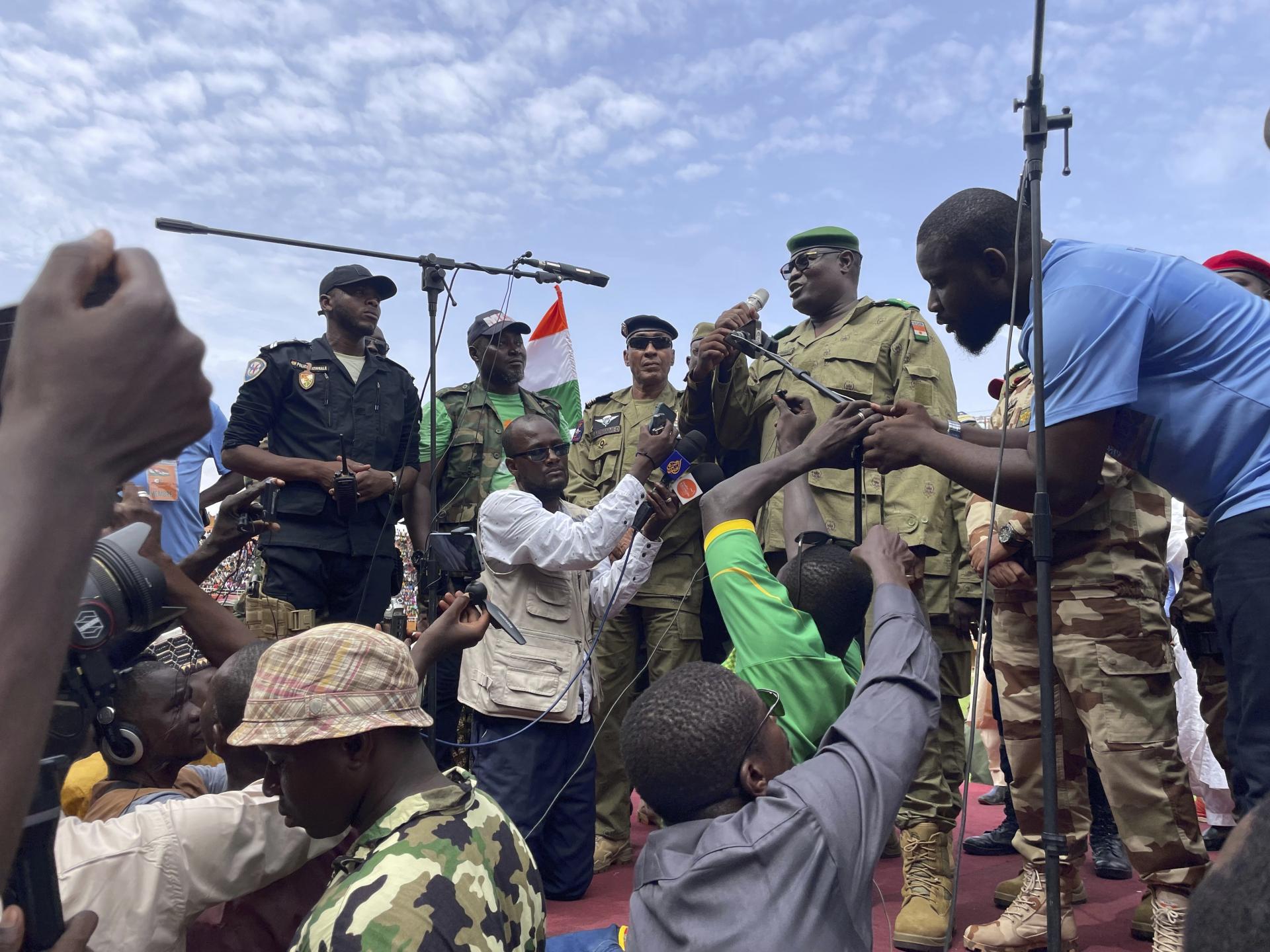 Západoafrické krajiny súhlasia s vojenskou intervenciou v Nigeri, vyhlásil prezident Pobrežia Slonoviny