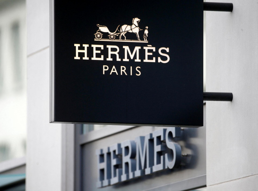 Logo luxusnej značky Hermes. FOTO: Reuters