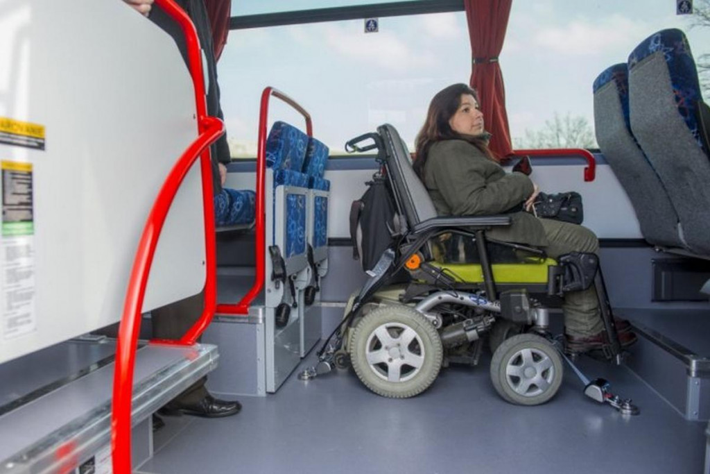 K bežným kompenzáciám patrí aj príspevok na invalidný vozík. FOTO: TASR