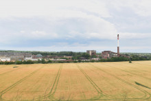 Na snímke areál bývalej fabriky Niklová huta v Seredi. 

FOTO: TASR/L. Grinaj