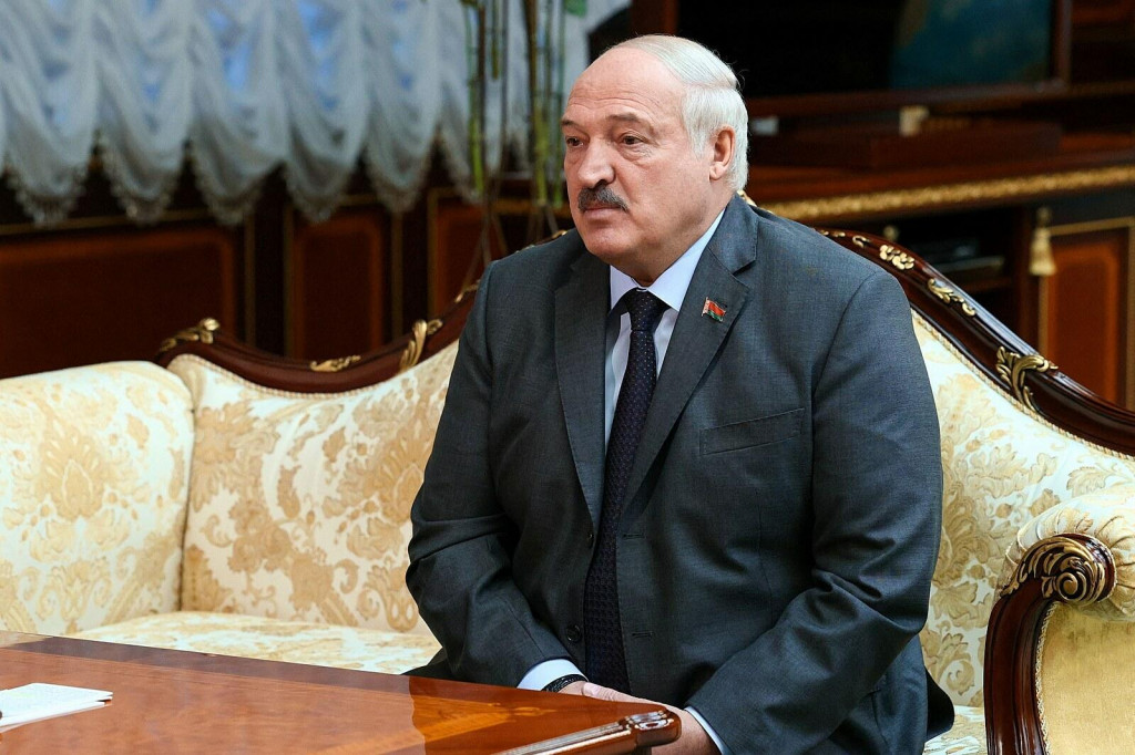 Bieloruský prezident Alexander Lukašenko prijal ruského ministra zahraničných vecí Sergeja Lavrova v Minsku. FOTO: Reuters