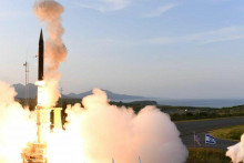 Raketa systému protivzdušnej obrany Arrow-3. FOTO: Reuters