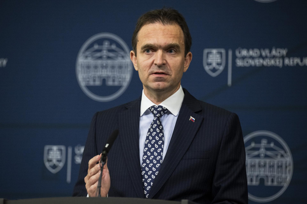 Predseda vl&aacute;dy odborn&iacute;kov Ľudov&iacute;t &Oacute;dor. FOTO: TASR/Jaroslav Nov&aacute;k