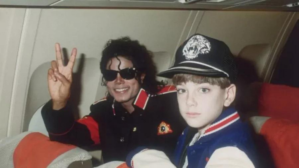 Prípad Michaela Jacksona a jeho údajné zneužívanie detí sa môže opäť otvoriť.