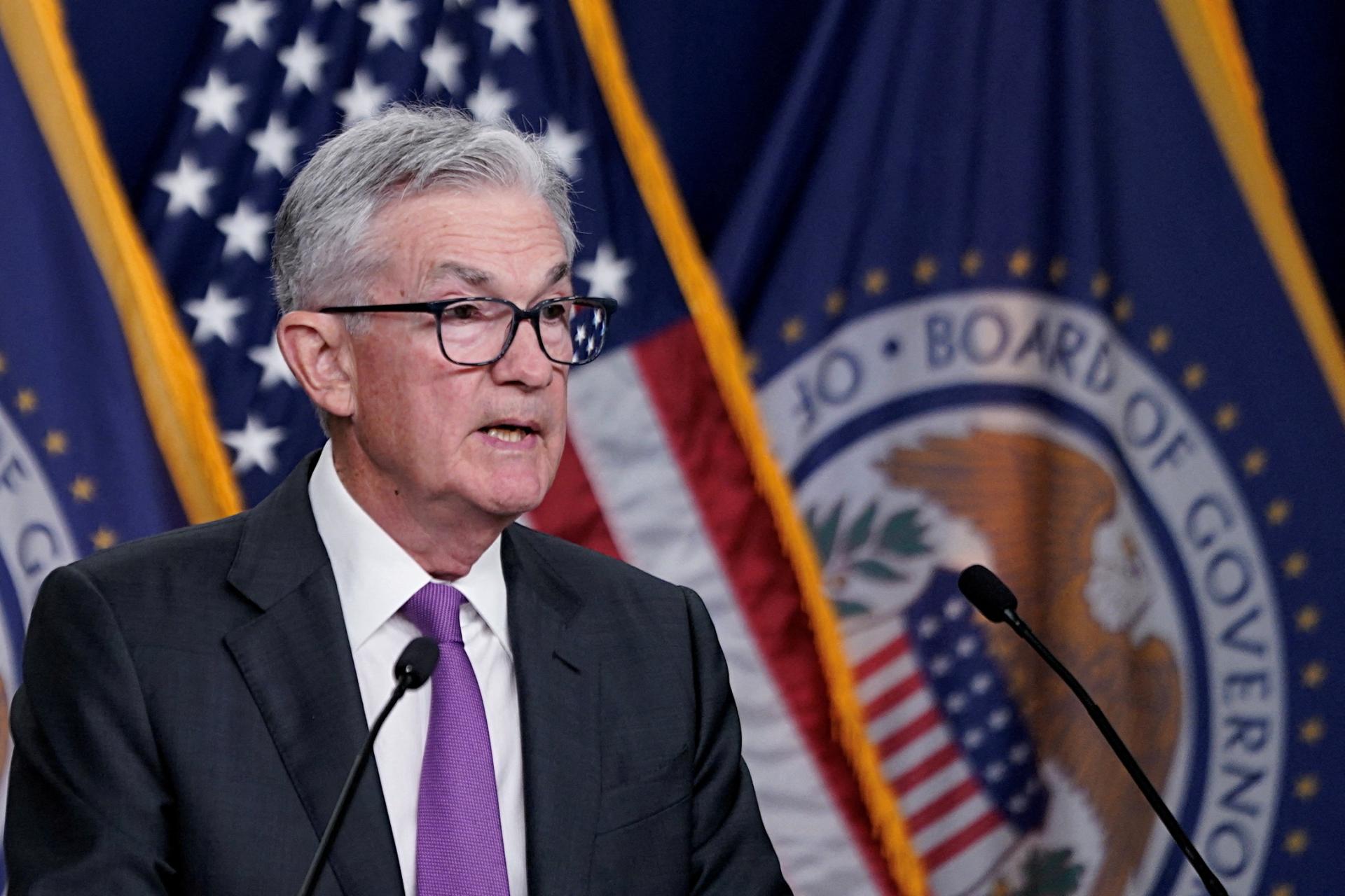 Nie je isté, či úroky sú dosť vysoké na to, aby skrotily infláciu, myslí si šéf Fedu Powell