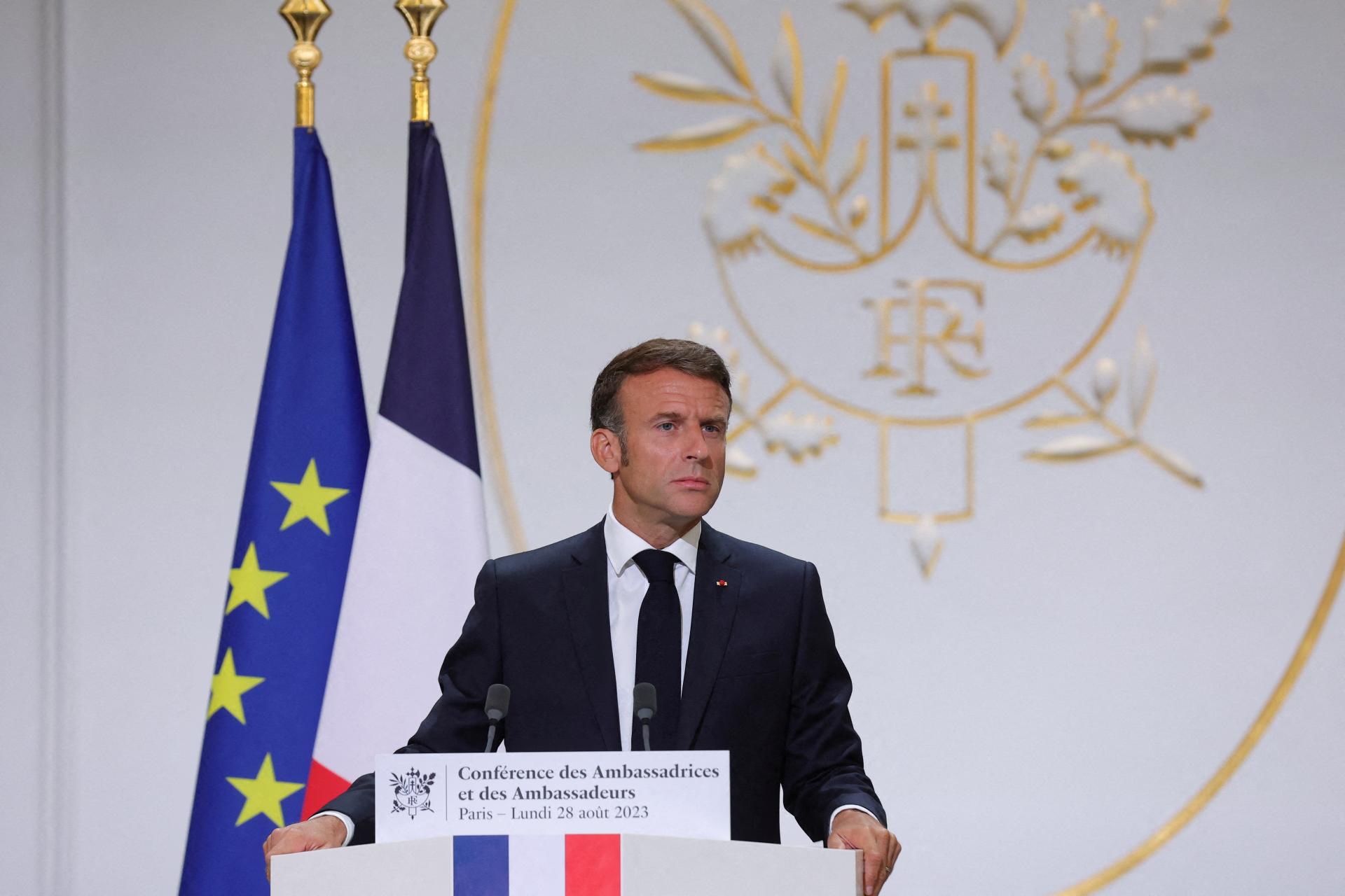 Francúzsko ďalej podporuje Irak v boji proti Islamskému štátu, vyhlásil Macron po smrti troch vojakov