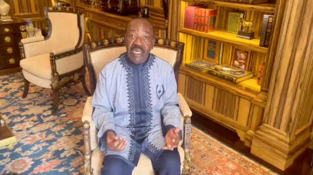 Gabonský prezident Ali Bongo urobil vyhlásenie prostredníctvom video správy po tom, čo gabonská armáda prevzala moc na neznámom mieste. FOTO: Reuters