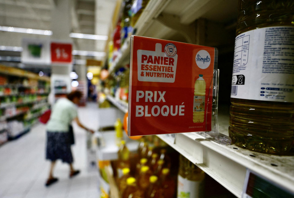 Vo Francúzsku v rámci boja proti rastúcim cenám pristúpili k ”zmrazeniu” cien, neskôr podobné opatrenie prijalo aj Slovensko. FOTO: Reuters