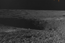 Na snímke indickej vesmírnej výskumnej organizácie je vidieť indickú medziplanetárnu sondu Čandraján-3 z navigačnej kamery počas lunárnej misie. FOTO: TASR/AP