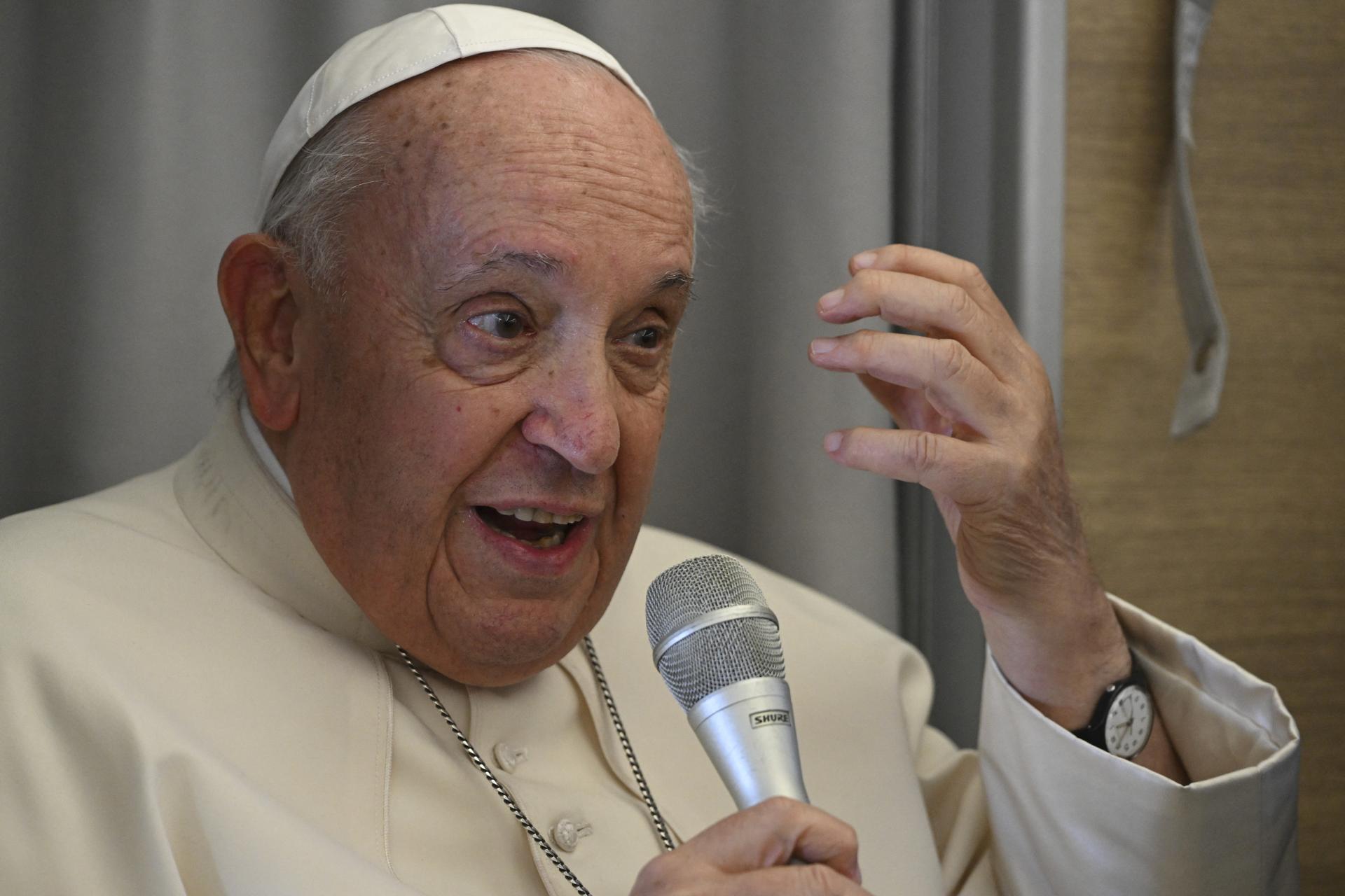 Pápež uznal, že jeho nedávne výroky o Rusku boli zle formulované