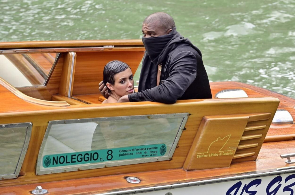 Kanye West a Bianca Censor na výlete v Benátkach.