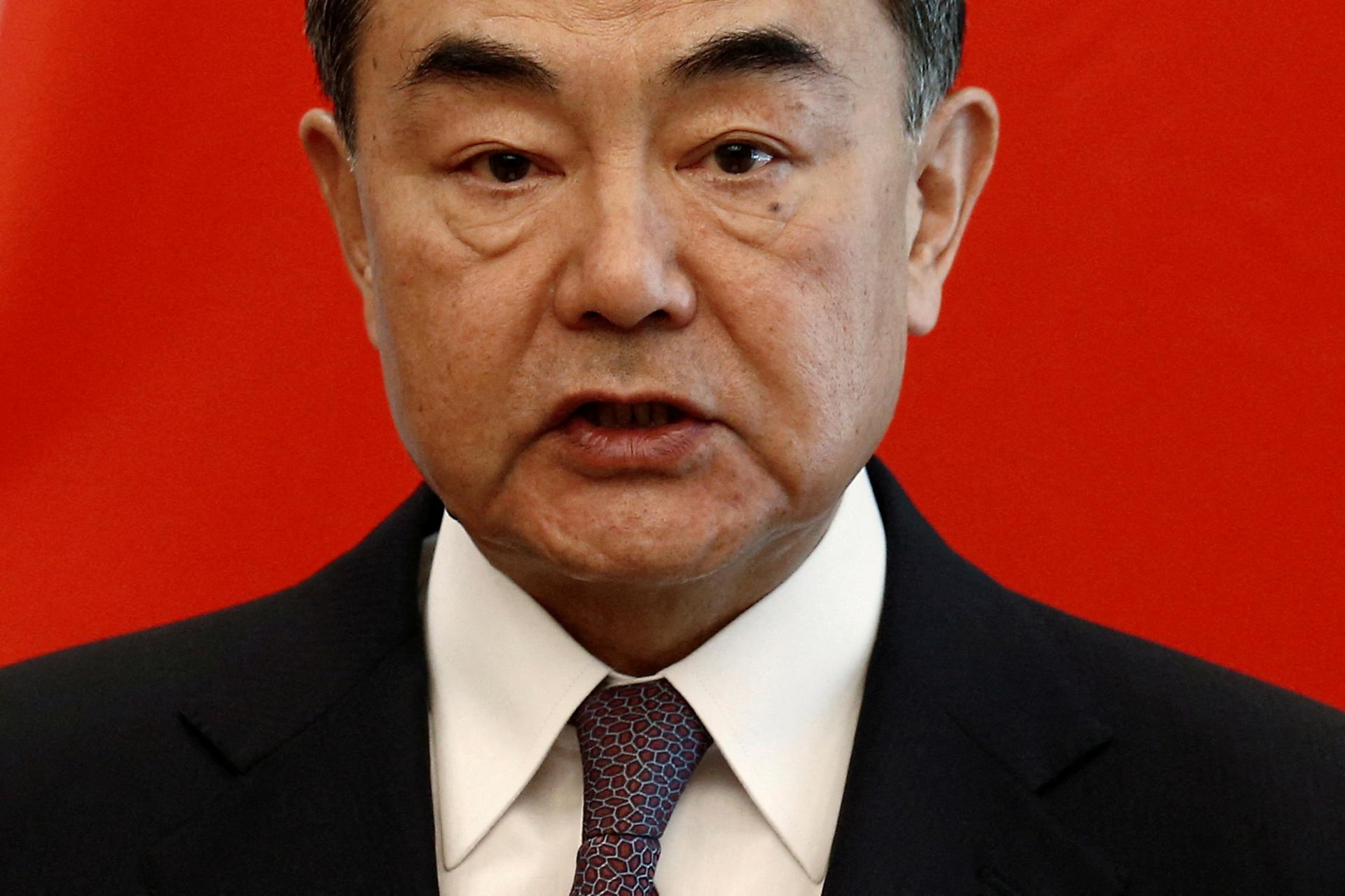 Le ministre chinois des Affaires étrangères Wang Ier convainc l’Italie des avantages de la Nouvelle Route de la Soie