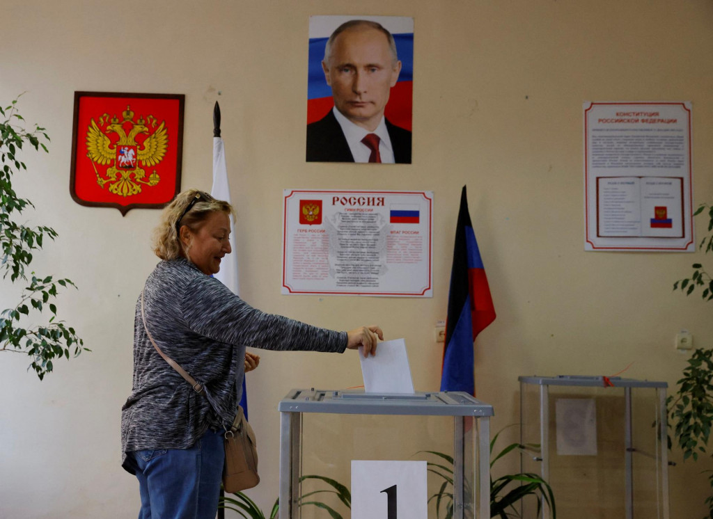 Regionálne voľby v Donecku na Ukrajine kontrolovanej Ruskom. FOTO: Reuters