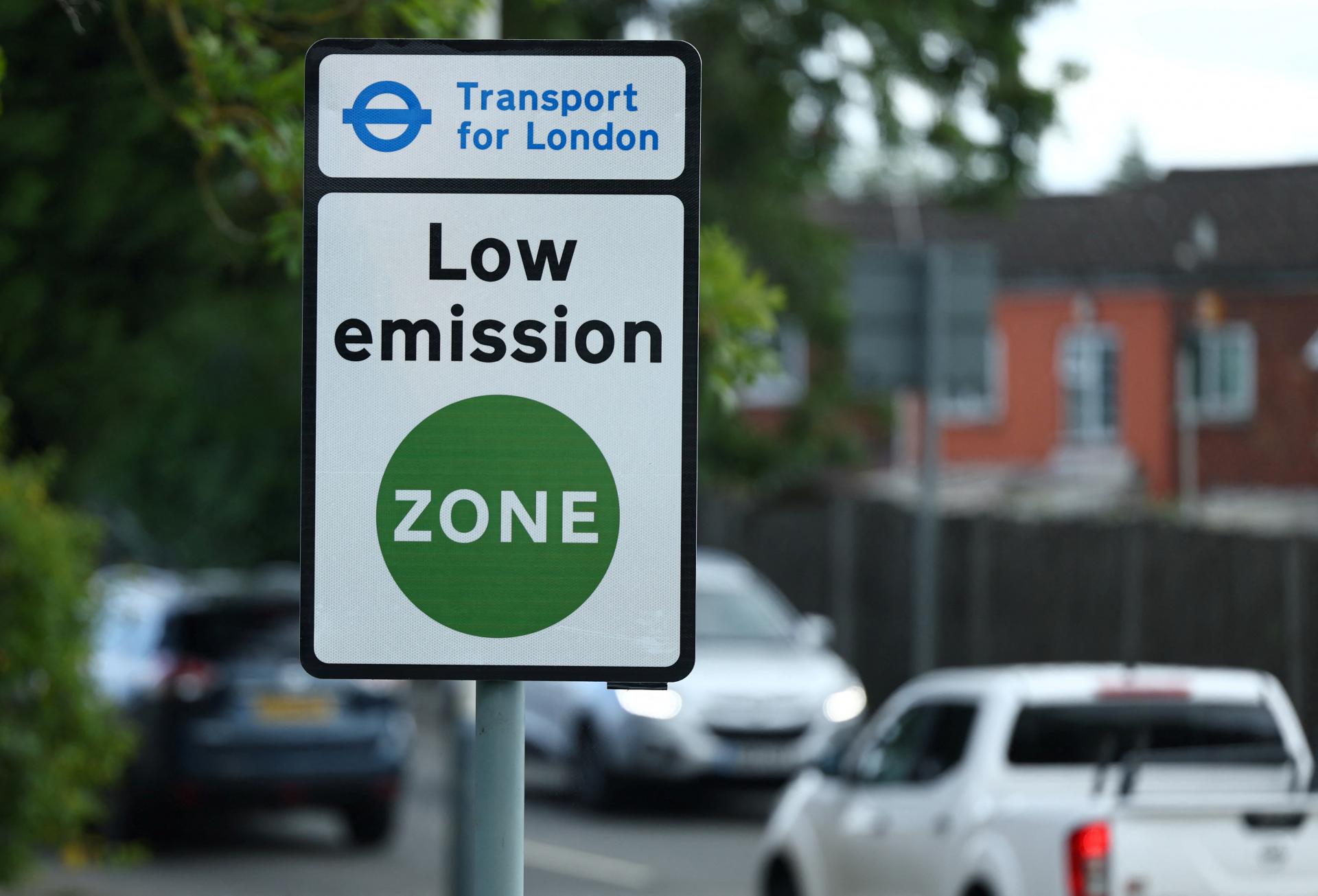 Samosprávy môžu podporiť bezemisnú dopravu zavedením špeciálnych zón alebo zvýhodniť parkovanie elektromobilov